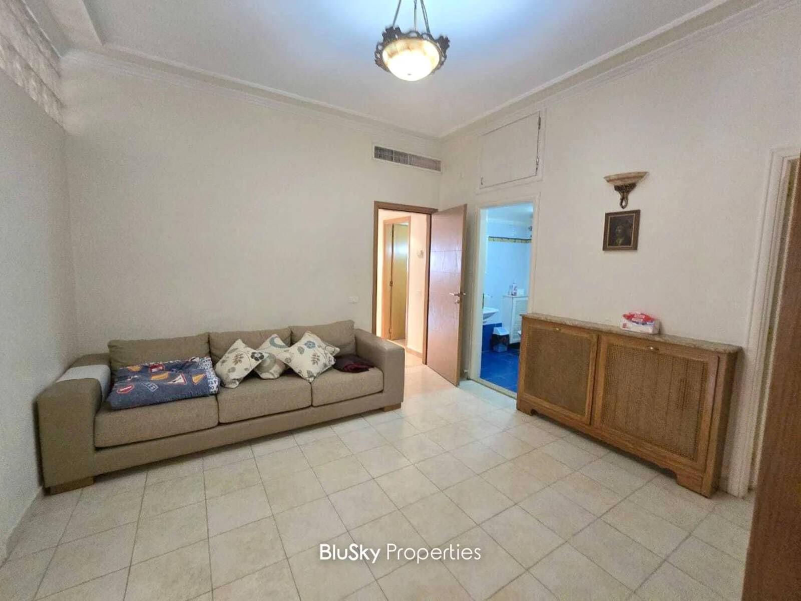 Apartment 300m² Mountain View for Sale in Monteverde — الصورة 4