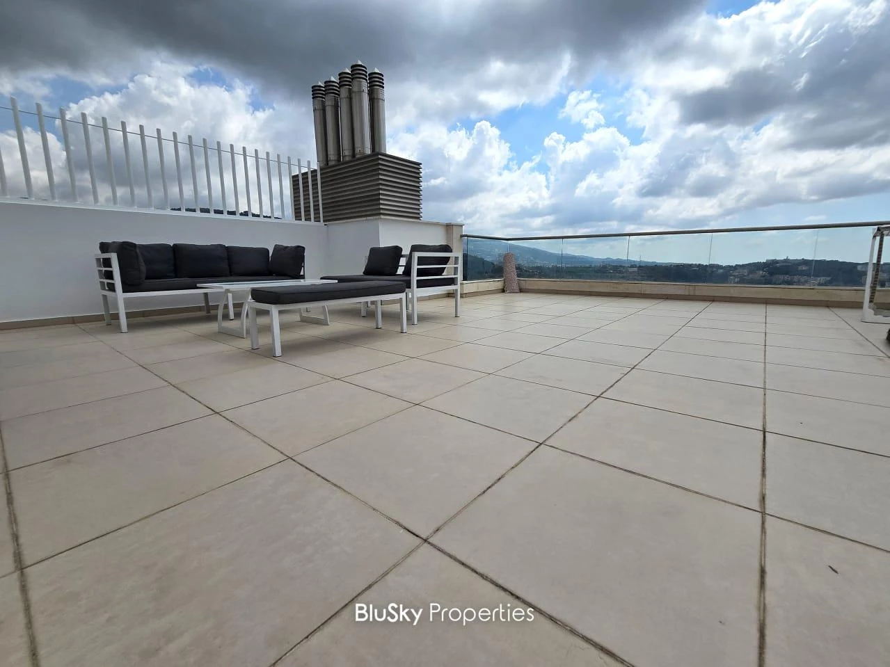Duplex 350m² Terrace for Rent in Monteverde — الصورة 2