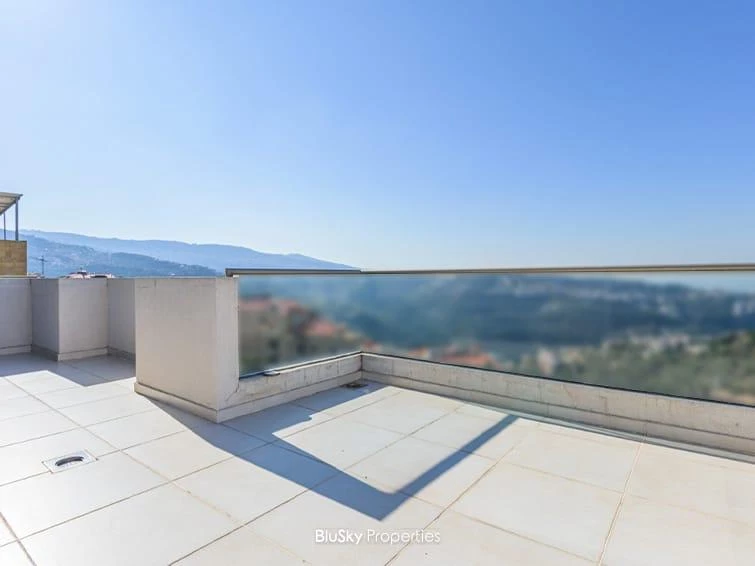 Duplex 380m² Terrace for Sale in Monteverde — photo 3