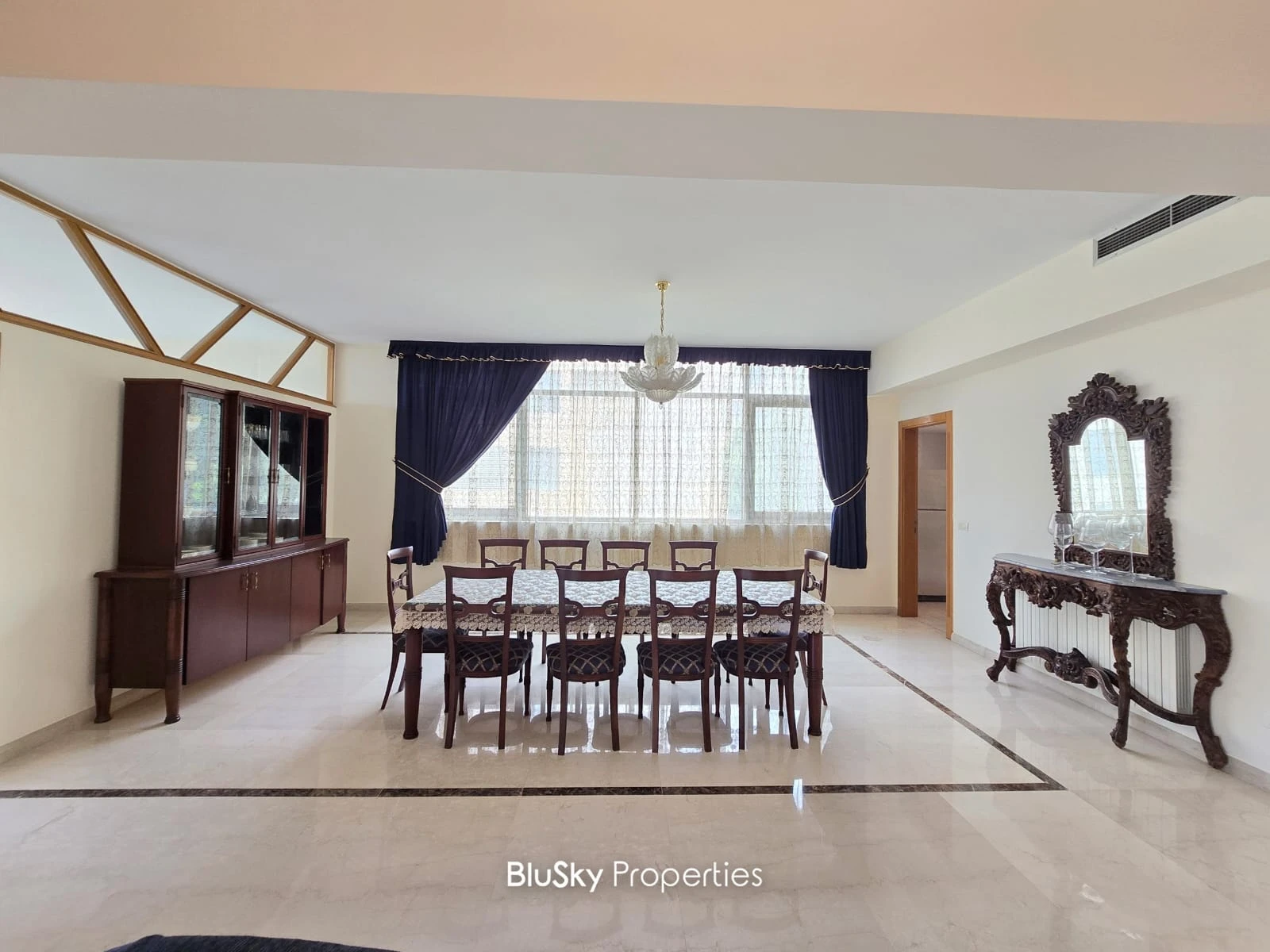 Apartment 420m² with Balcony for Sale in Monteverde — photo 5