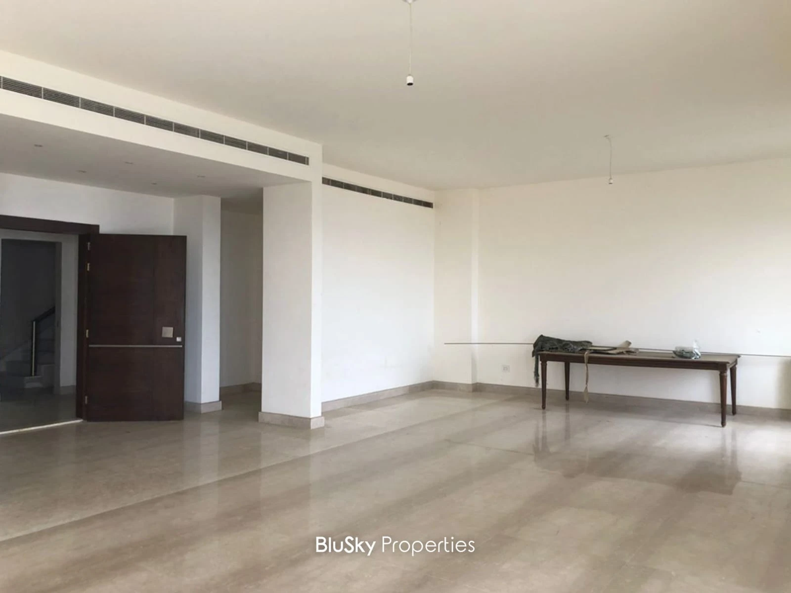 Apartment 450m² with Garden for Rent in Monteverde — الصورة 4