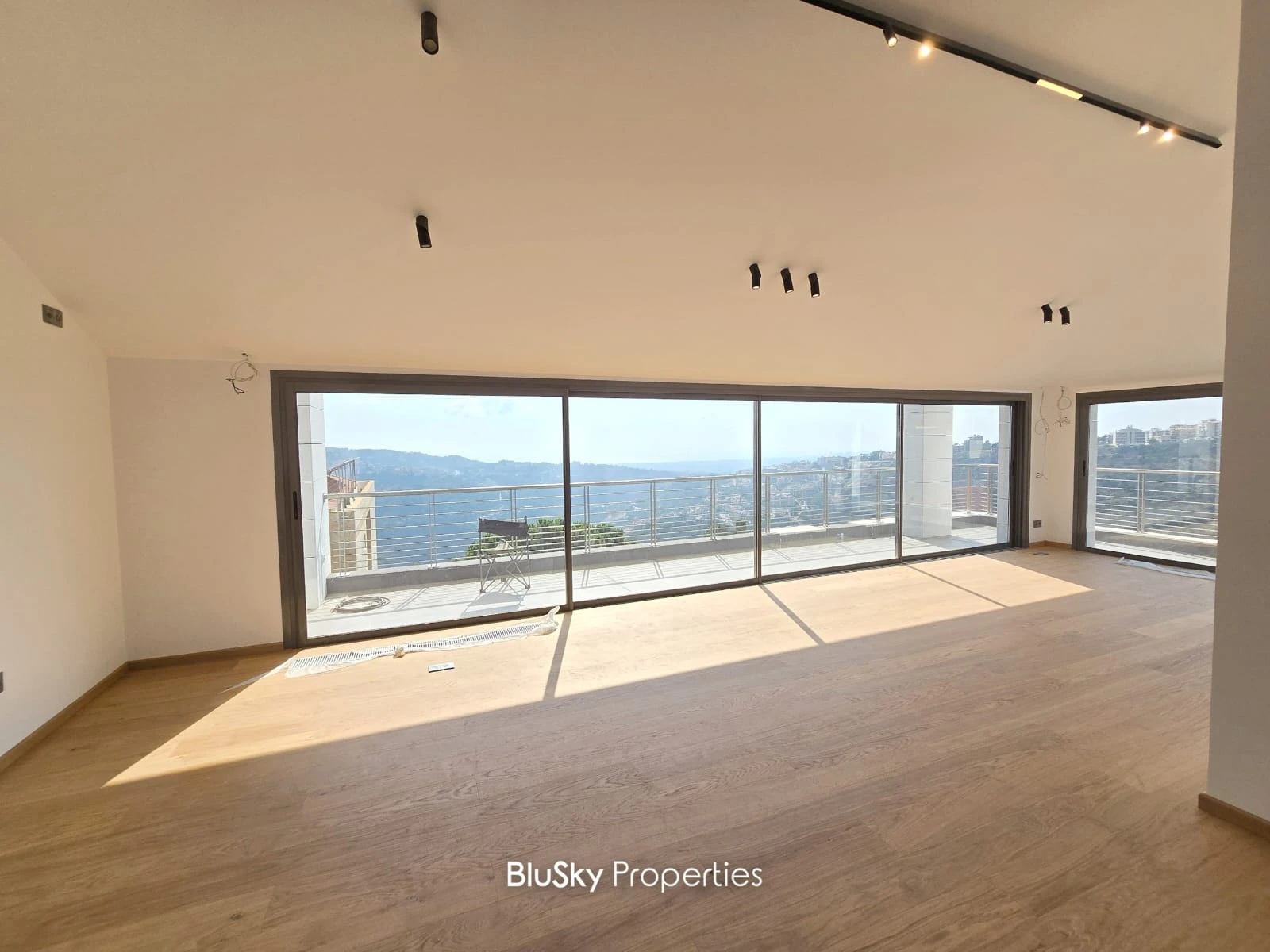 Duplex 522m² with Sea View for Sale in Monteverde — الصورة 3