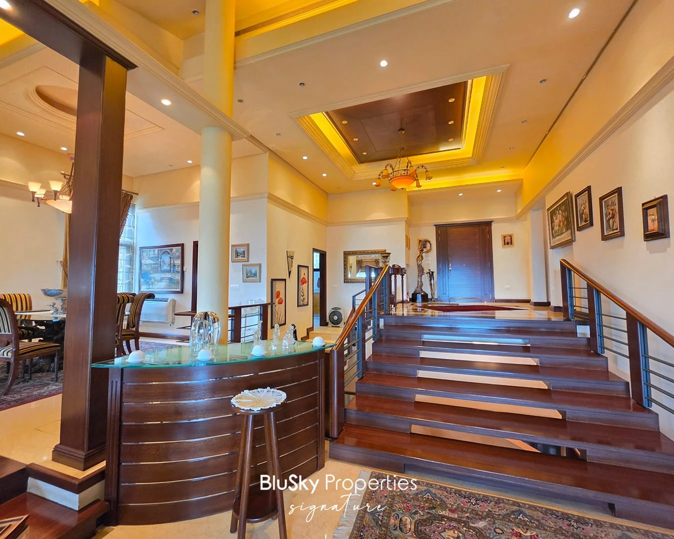 Villa 630m² with Garden for Sale in Monteverde — photo 4