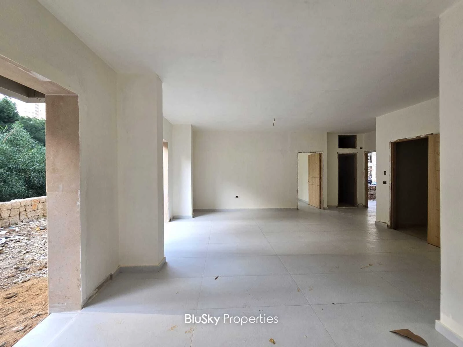 Apartment 115m² Garden for Sale in Mar Roukoz — الصورة 5