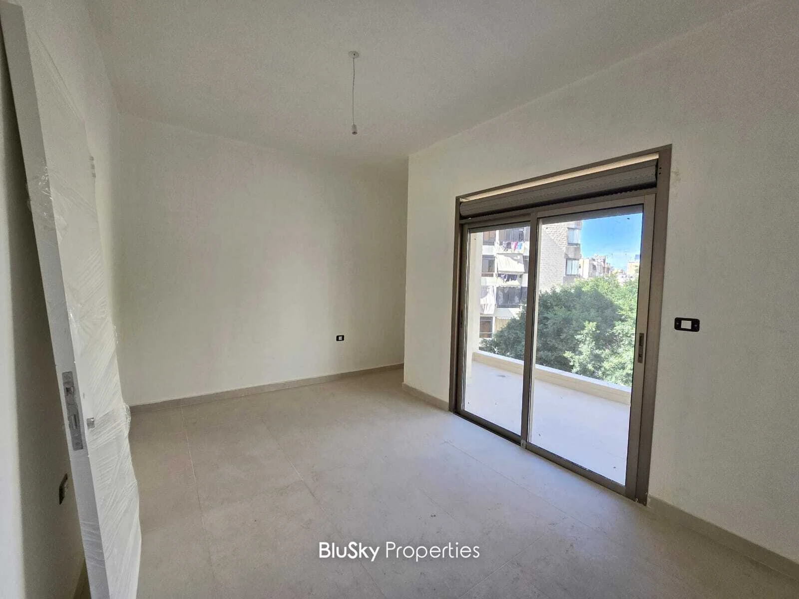 Apartment 115m² for Sale in Mar Roukoz — photo 4