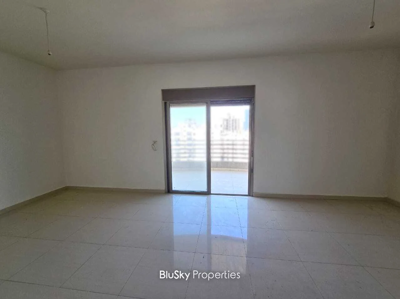 Apartment 165m² City View for Sale in Mar Roukoz — photo 3