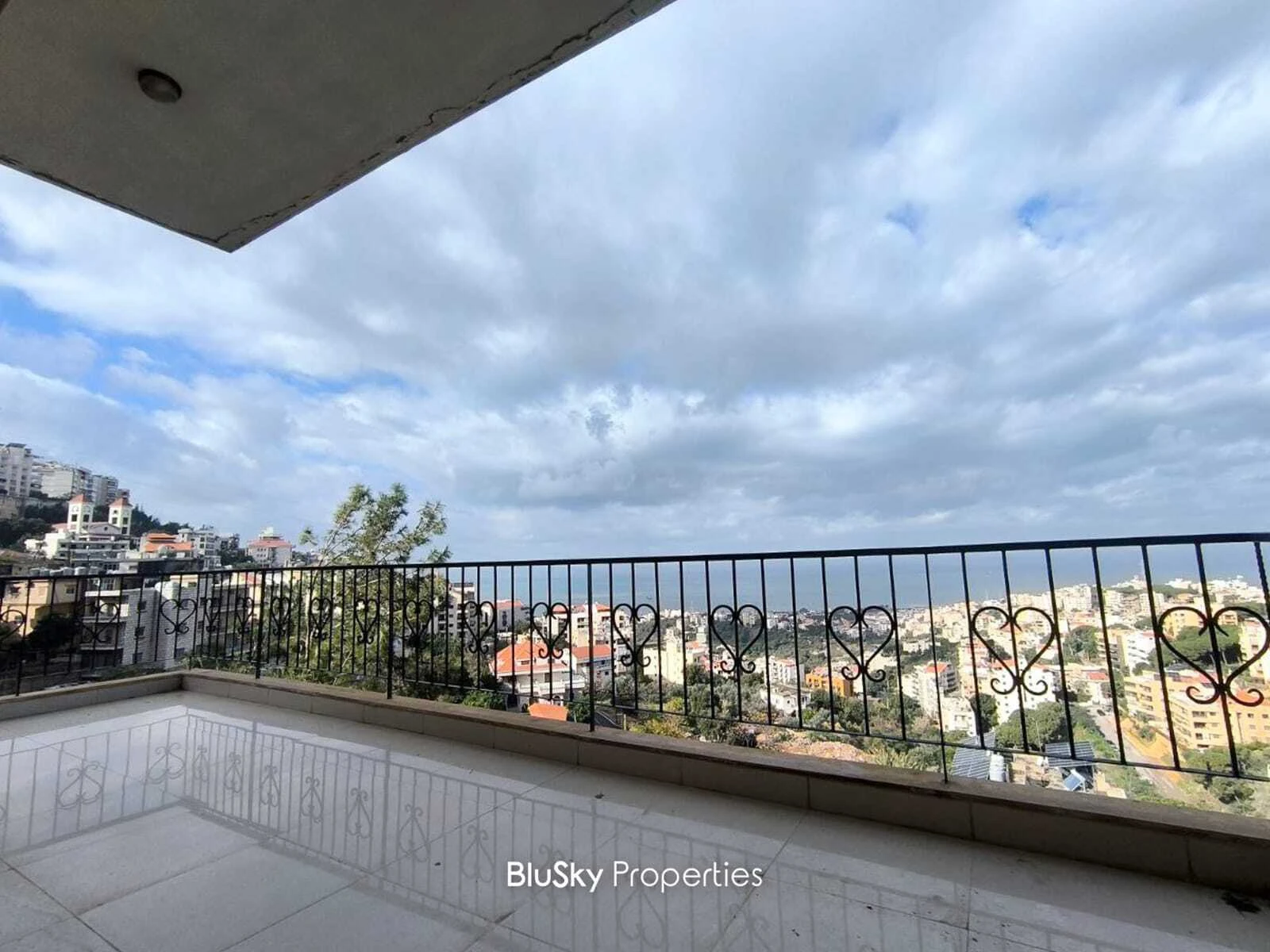 Apartment 165m² Balcony for Rent in Mtayleb — الصورة 3