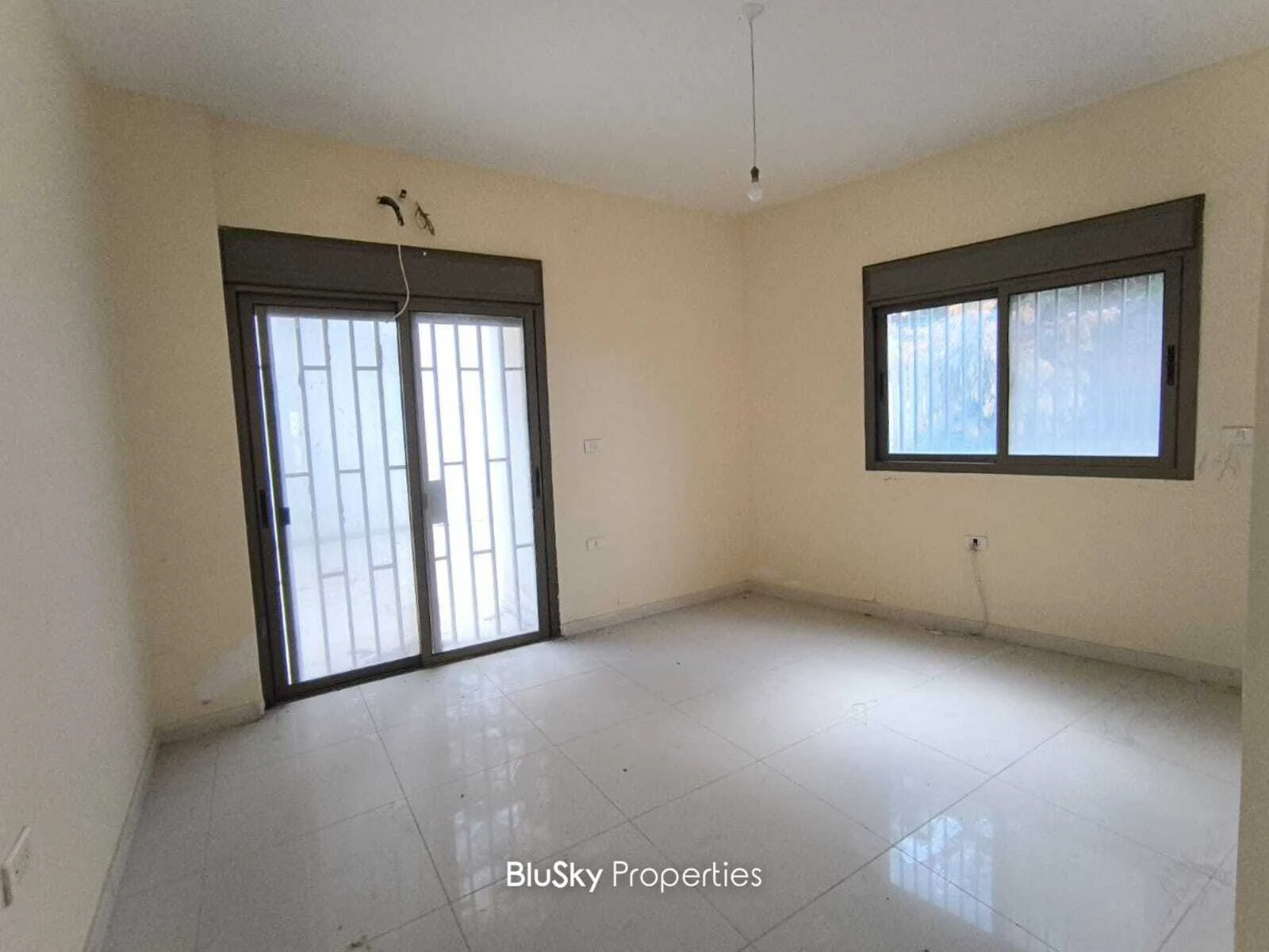 Apartment 200m² with Terrace for Sale in Mtayleb — photo 4