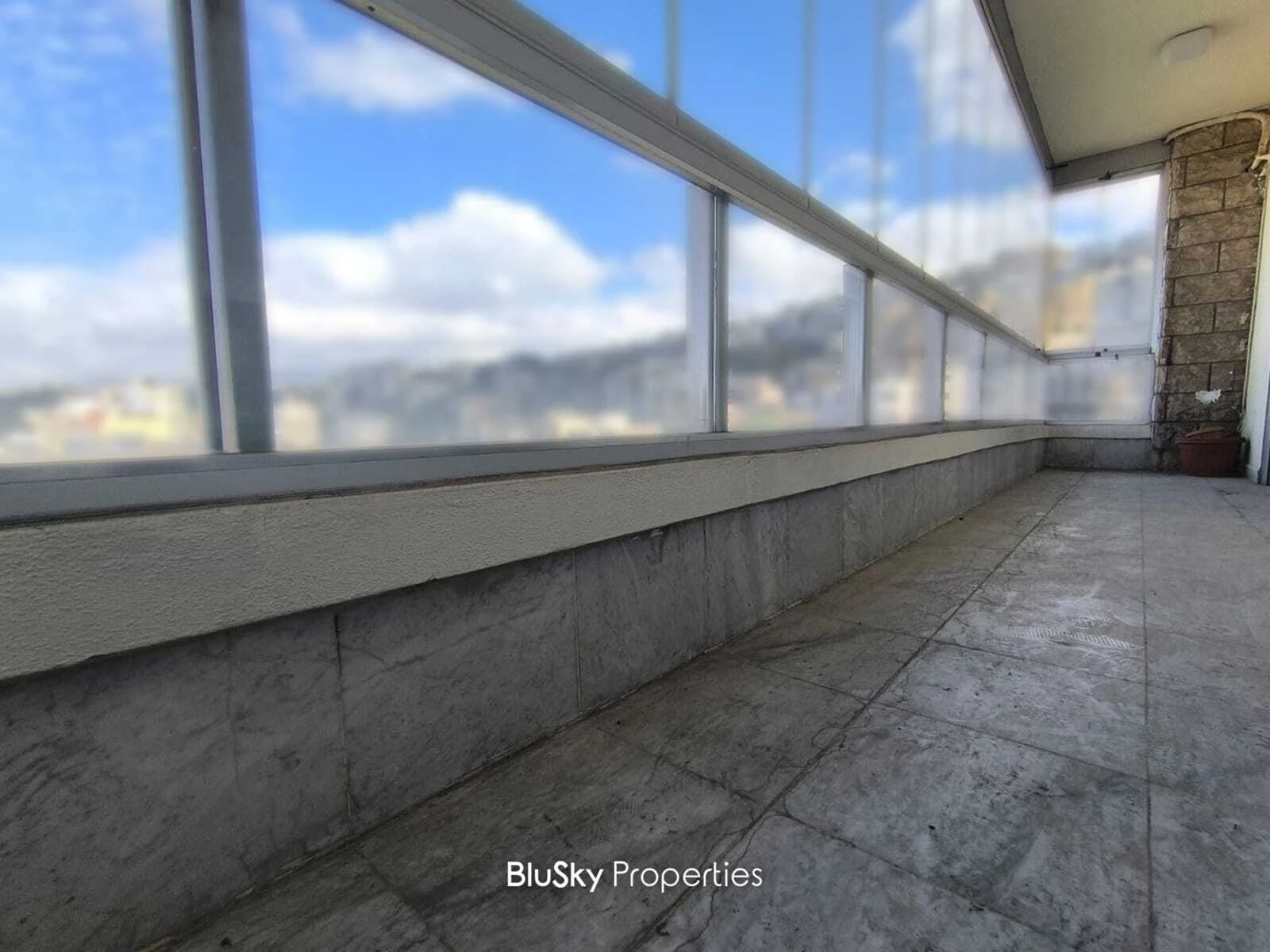 Apartment 240m² for Rent in Mtaileb — photo 3