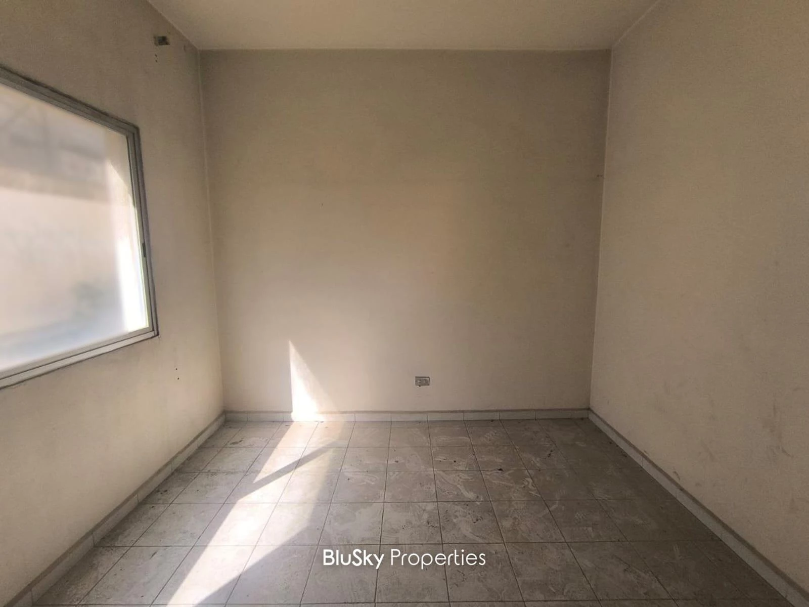 Apartment 135m² Balcony for Sale in Mazraet Yachouh — photo 5