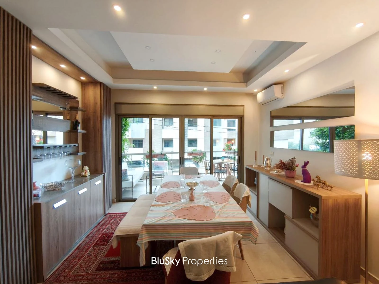 Apartment 160m² with Terrace for Sale in Mazraat Yachouh — photo 4