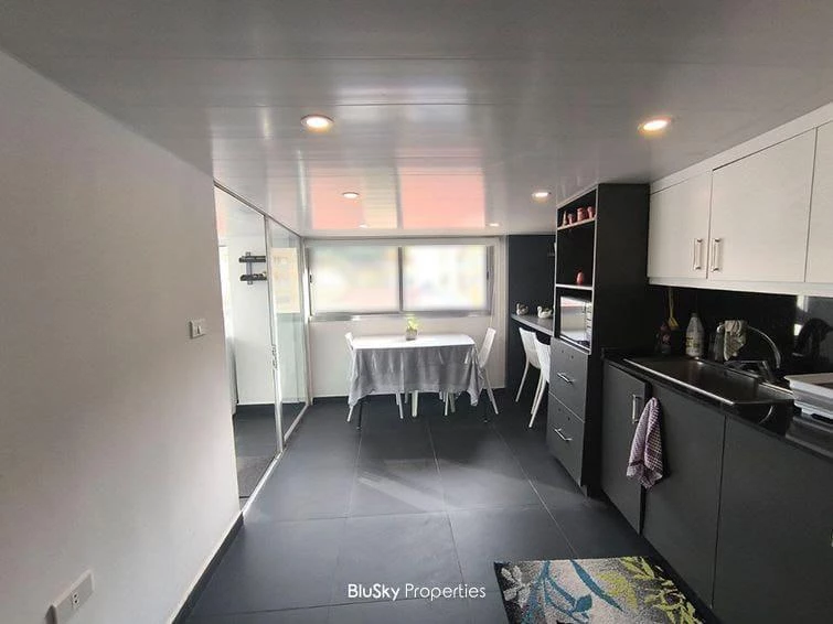 Apartment 165m² Mountain View for Sale in Mazraet Yachouh — photo 4