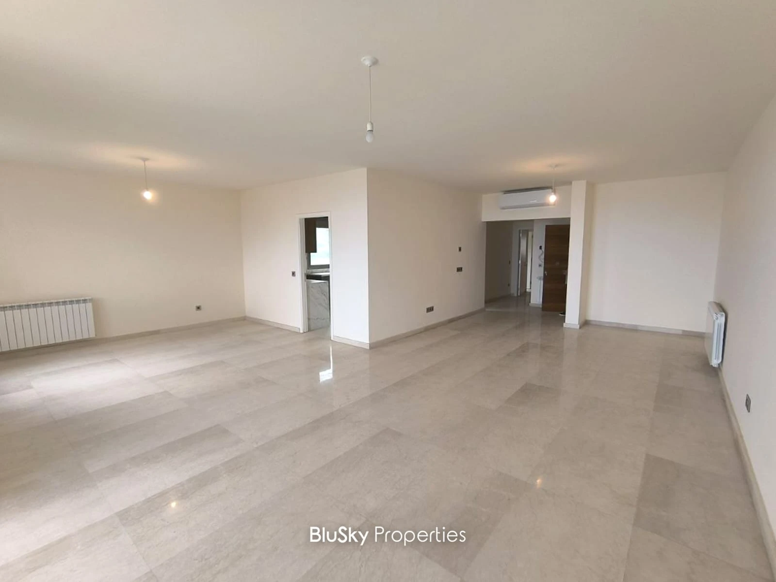 Apartment 190m² with Sea View for Rent in Mazraet Yachouh — الصورة 2