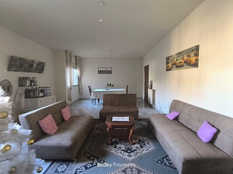 Apartment 200m² Mountain View for Sale in Mazraat Yachouh
