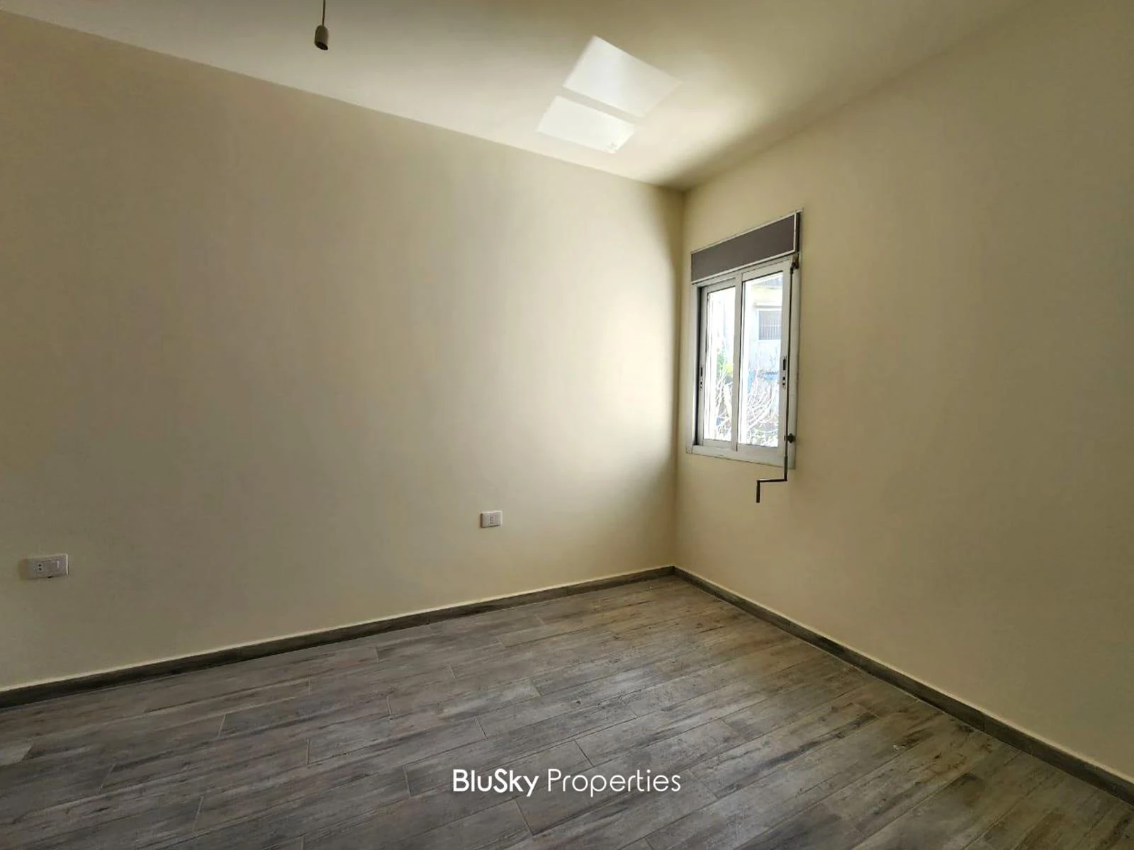 Apartment 107m² Balcony for Sale in Nabay — photo 3