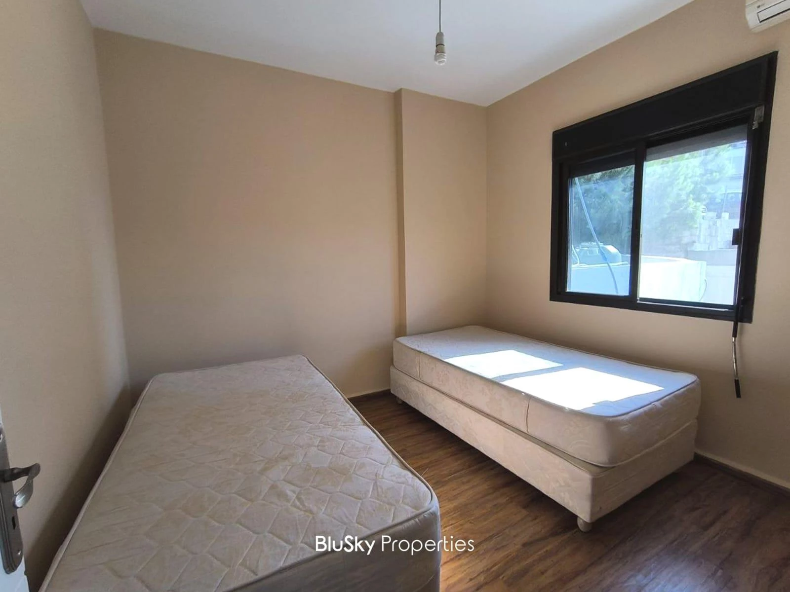 Apartment 100m² Sea View for Sale in Naccache — الصورة 4