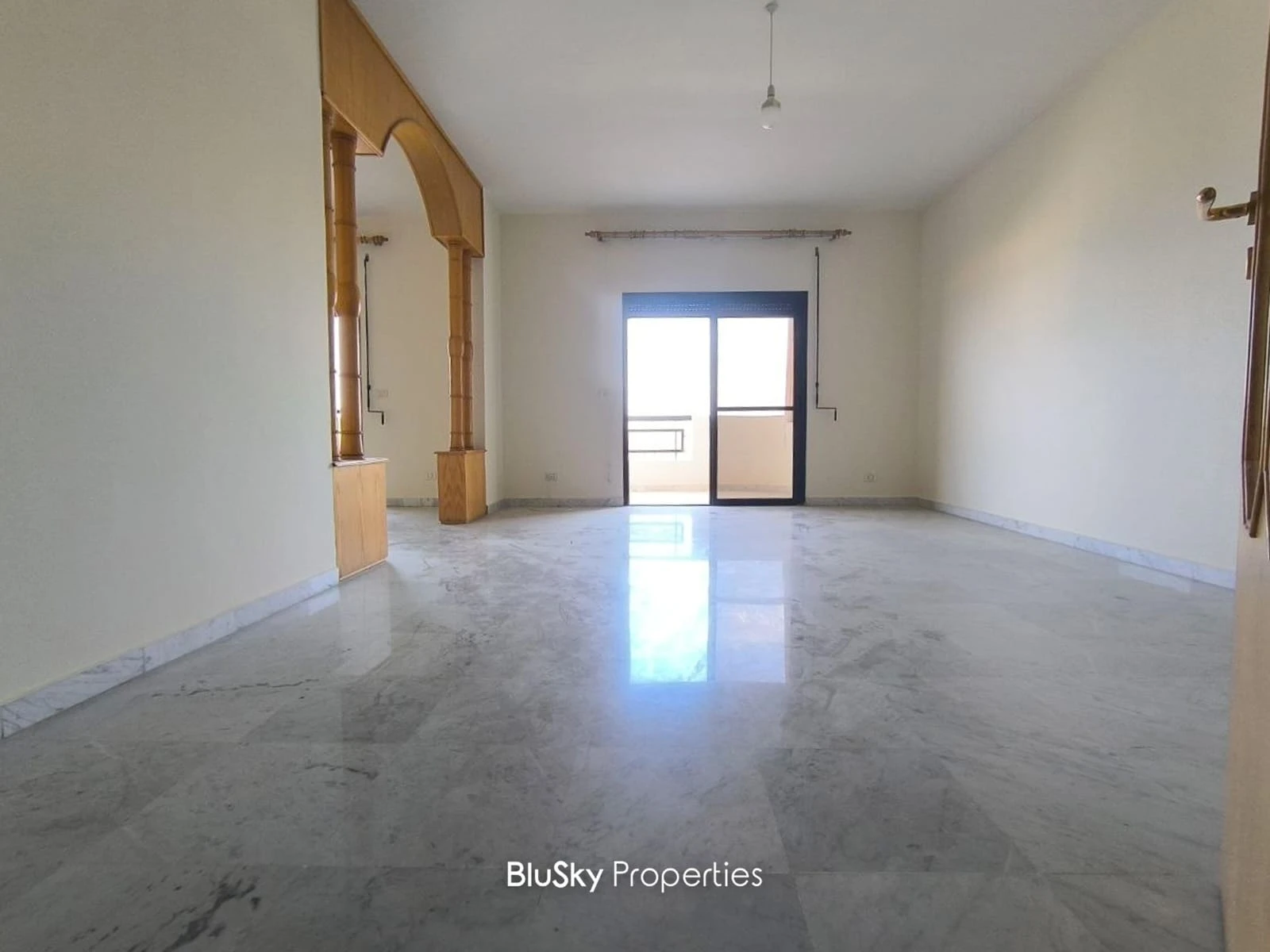 Apartment 160m² with Sea View for Rent in Naccache