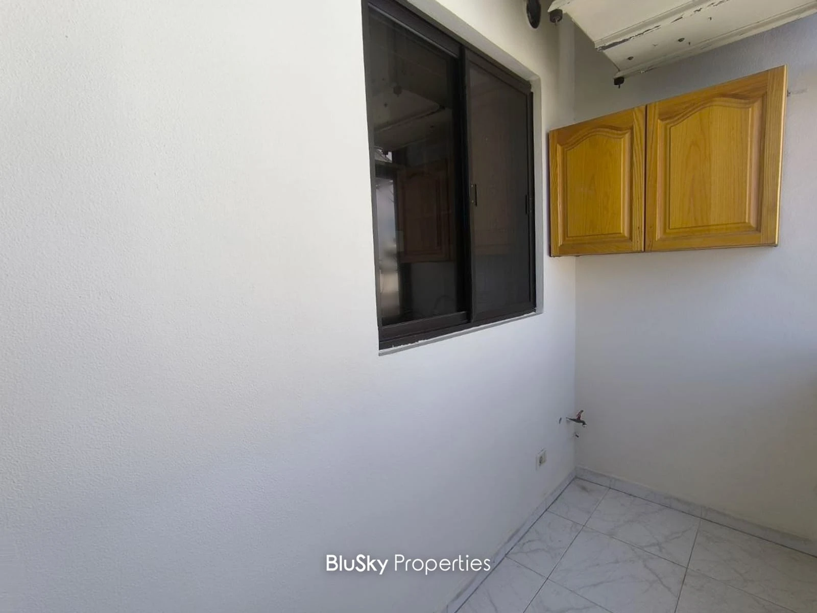 Apartment 160m² with Sea View for Rent in Naccache — الصورة 4