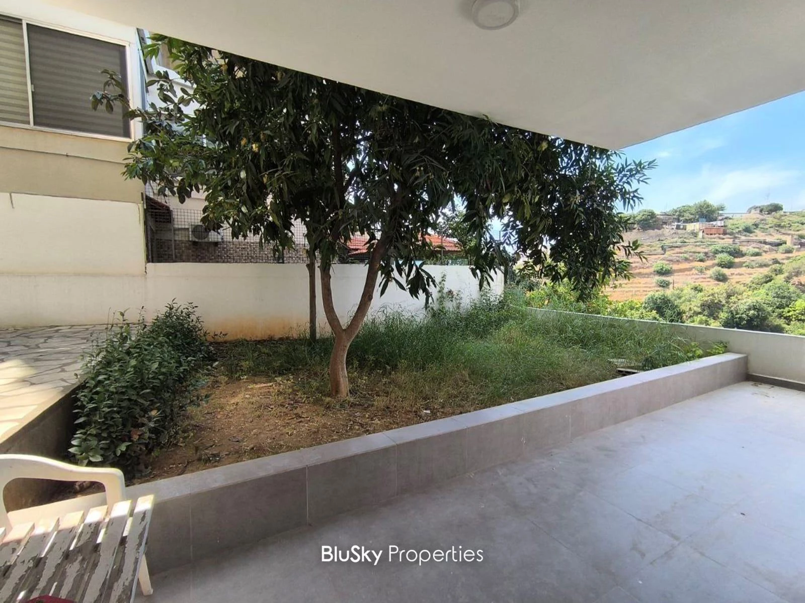 Apartment 160m² Terrace for Sale in Naccache — photo 3
