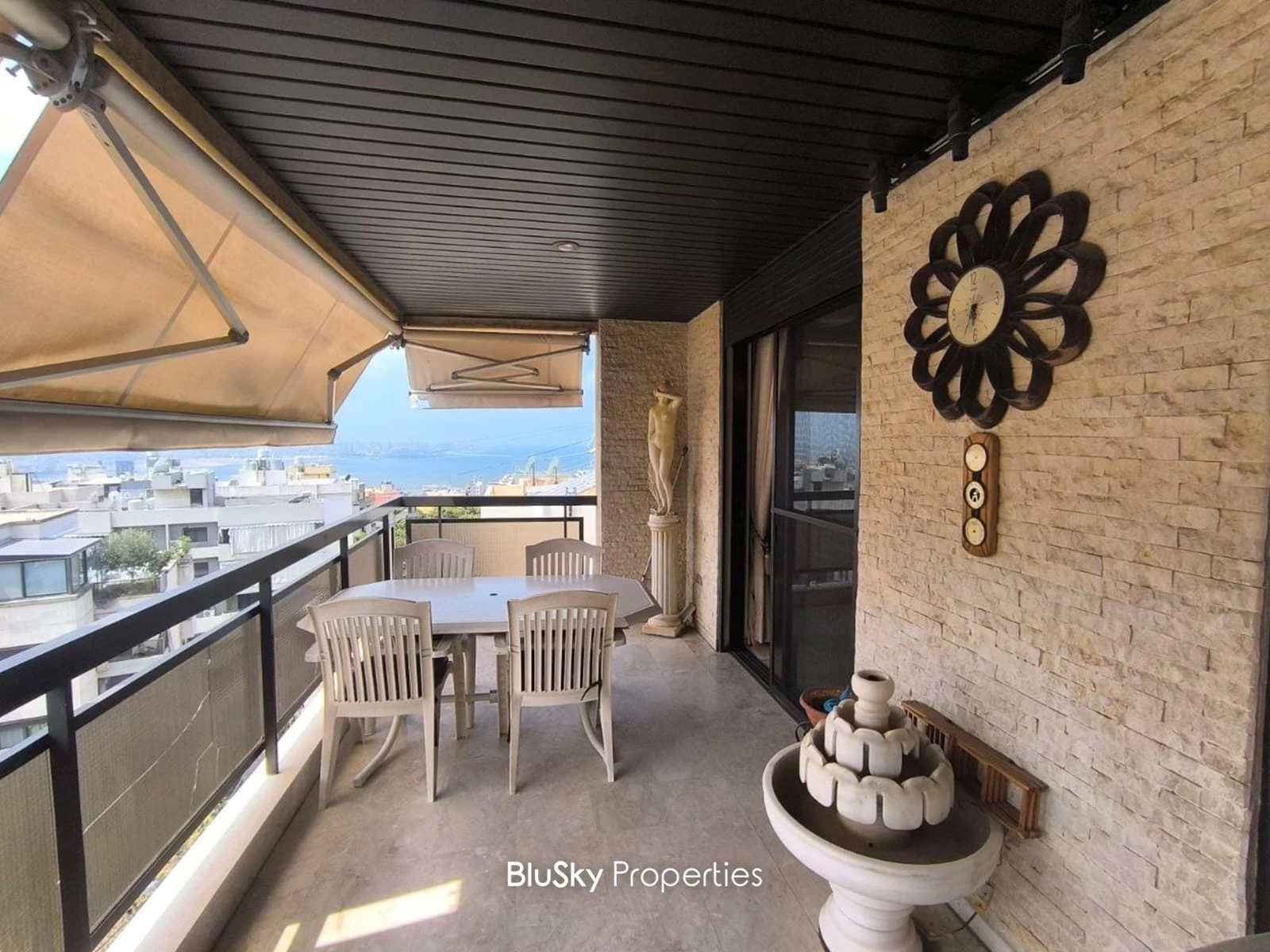 Apartment 170m² for Sale in Naccache — photo 2