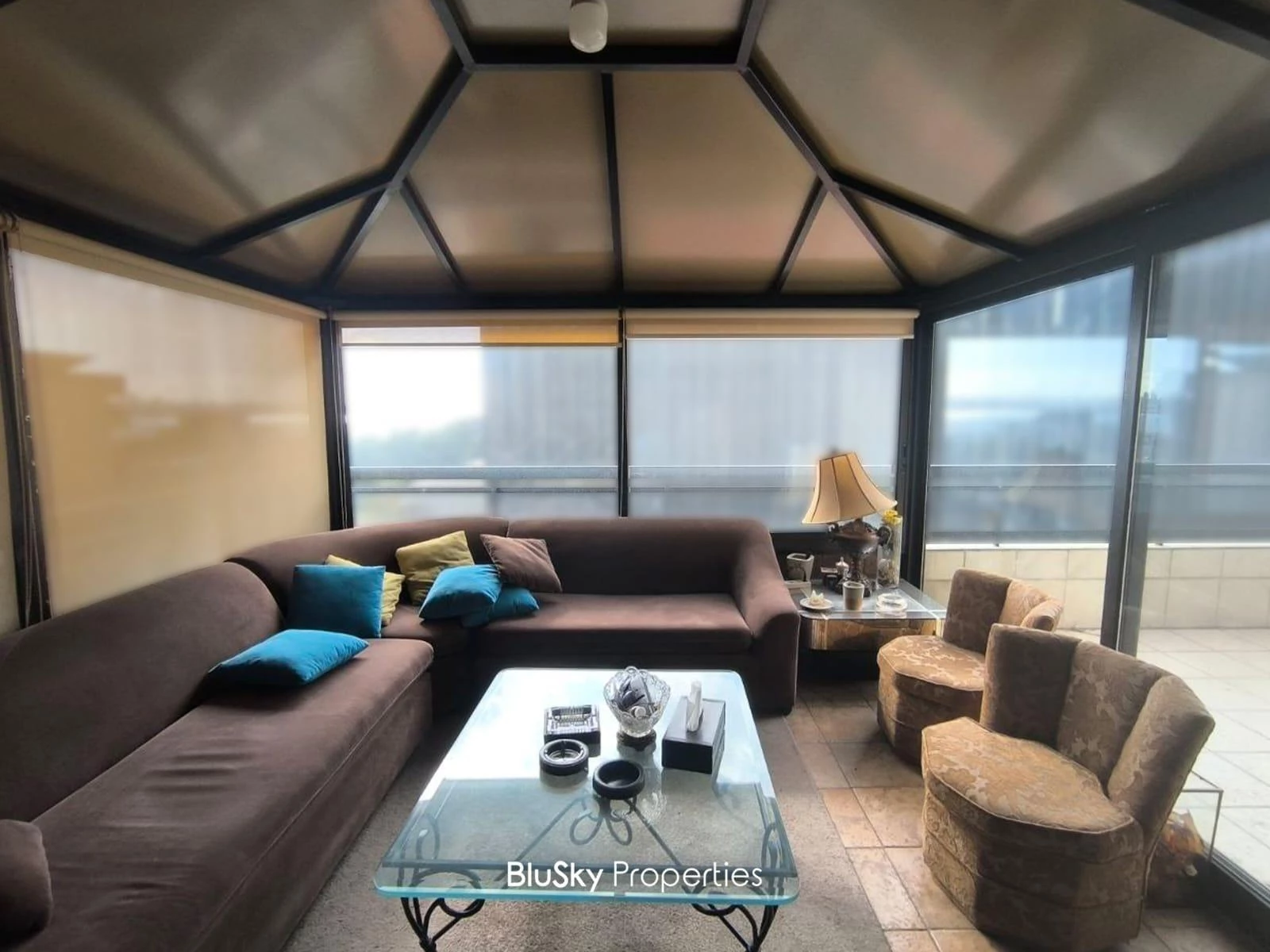 Apartment 400m² Terrace for Sale in Naccache — photo 2