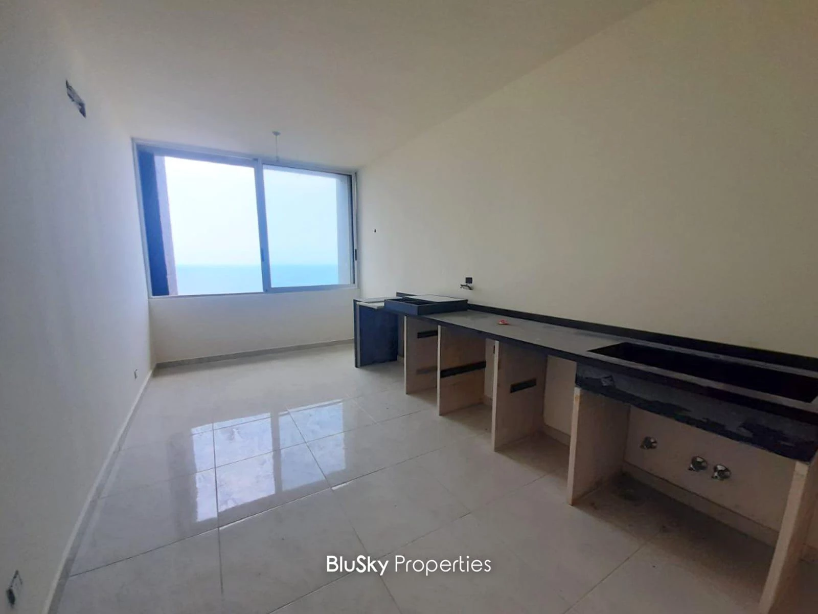Apartment 118m² Sea View for Sale in Naher Ibrahim — الصورة 2