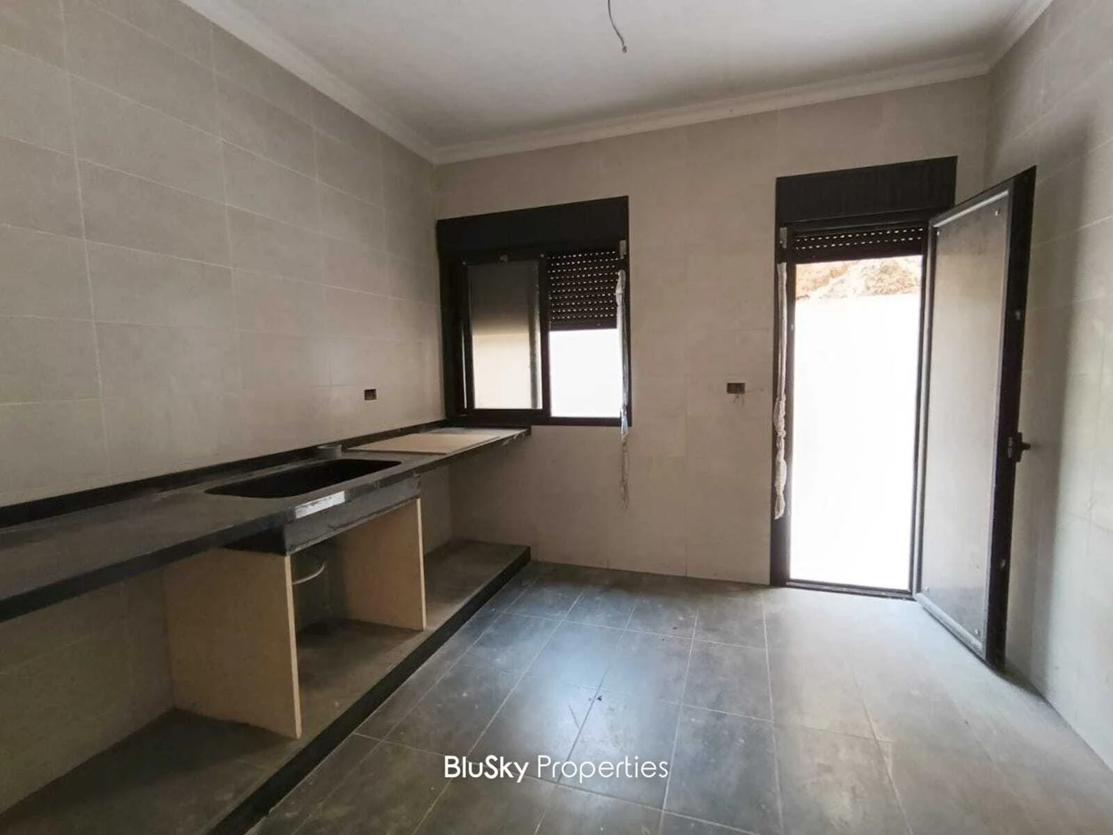 Apartment 120m² Terrace for Sale in Naher Ibrahim — photo 4