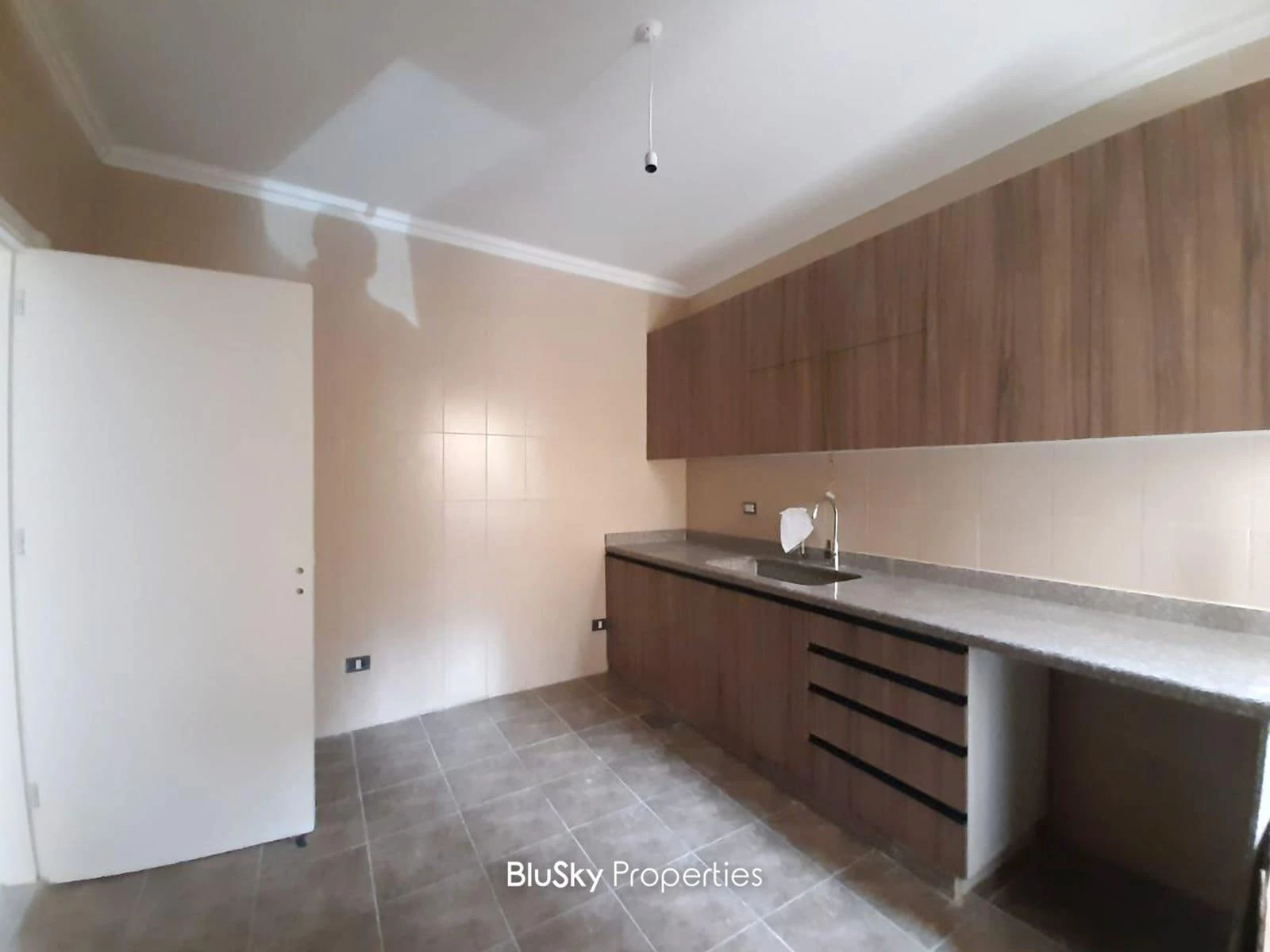Apartment 120m² Sea View for Sale in Naher Ibrahim — photo 3