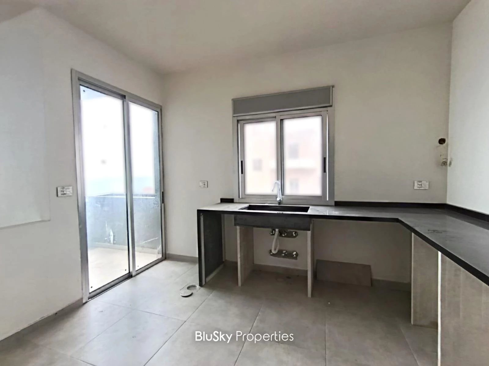 Apartment 135m² Sea View for Rent in Naher Ibrahim — الصورة 3