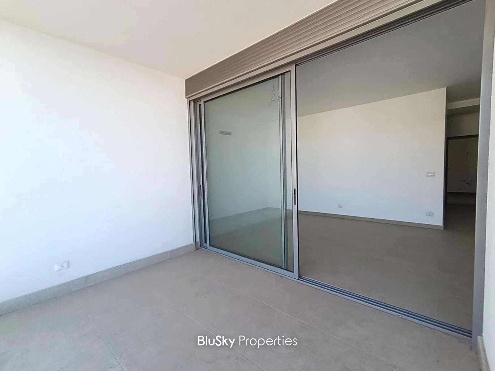 Apartment 165m² Sea View for Sale in Naher Ibrahim — الصورة 3