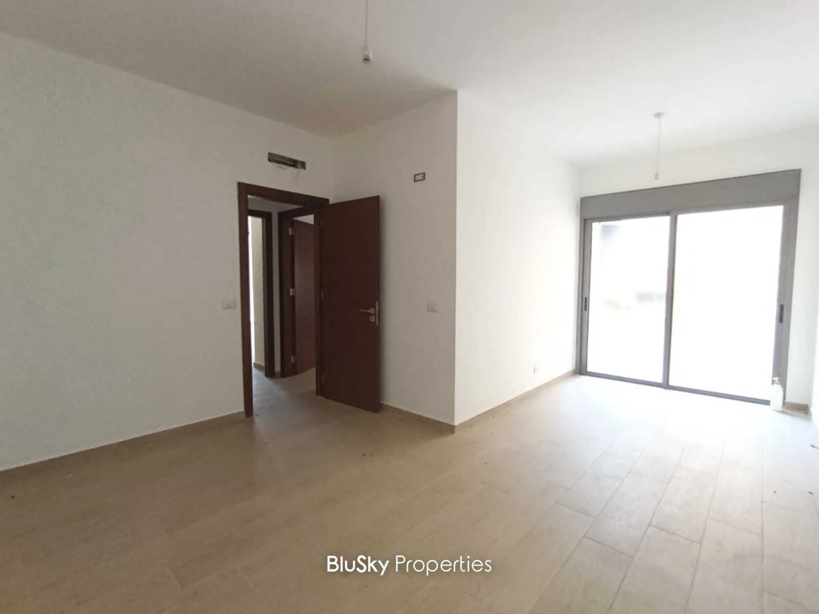 Apartment 165m² Terrace for Sale in Naher Ibrahim