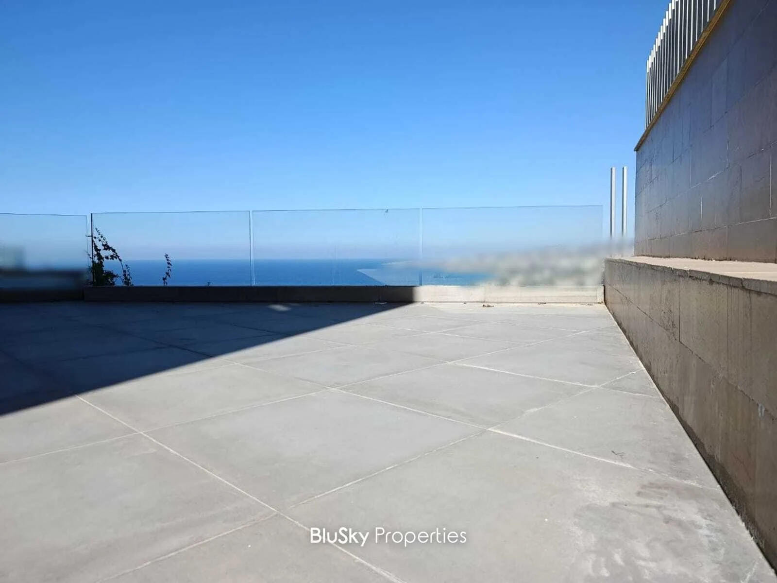 Apartment 165m² Terrace for Sale in Naher Ibrahim — photo 4