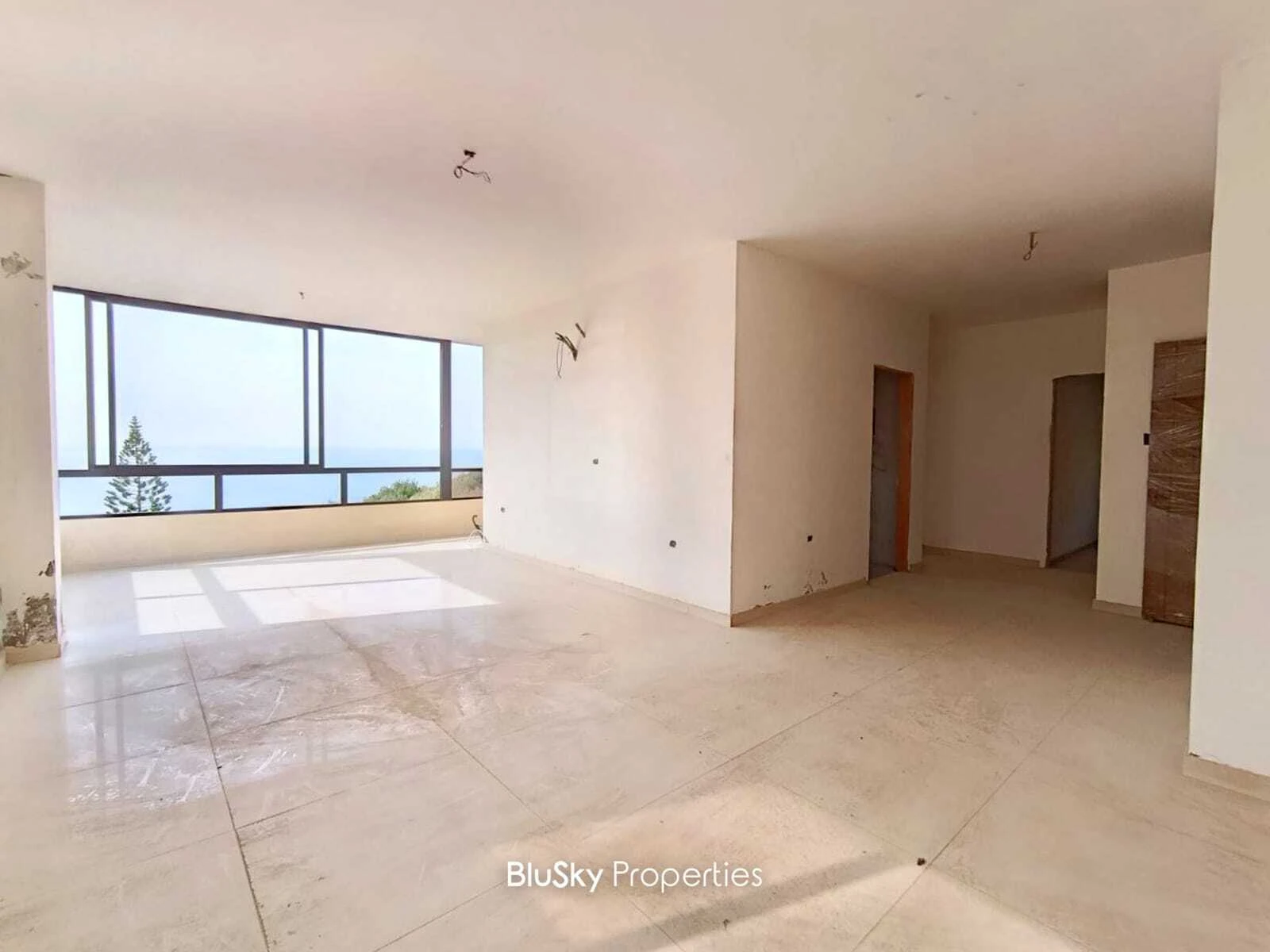 Apartment 240m² Sea View for Sale in Naher Ibrahim — الصورة 1