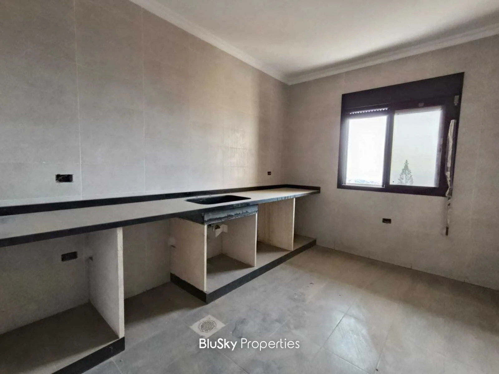 Apartment 240m² Sea View for Sale in Naher Ibrahim — الصورة 4