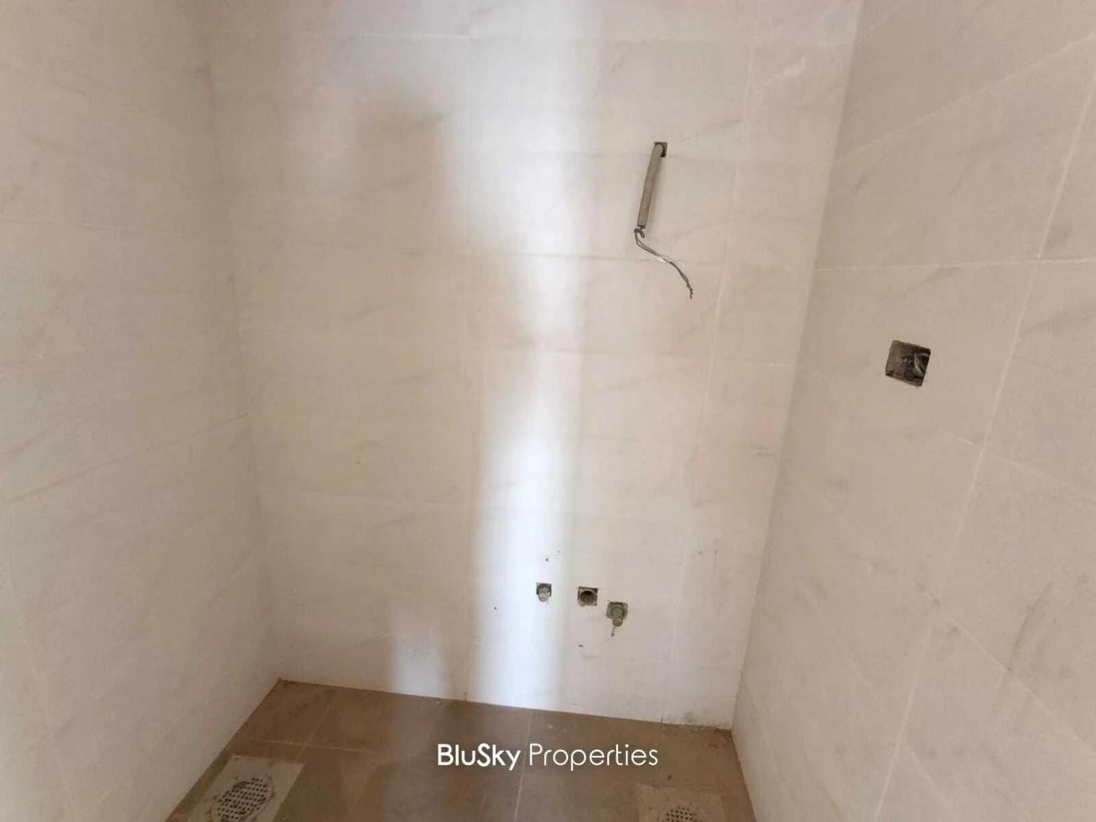 Apartment 240m² Sea View for Sale in Naher Ibrahim — الصورة 5