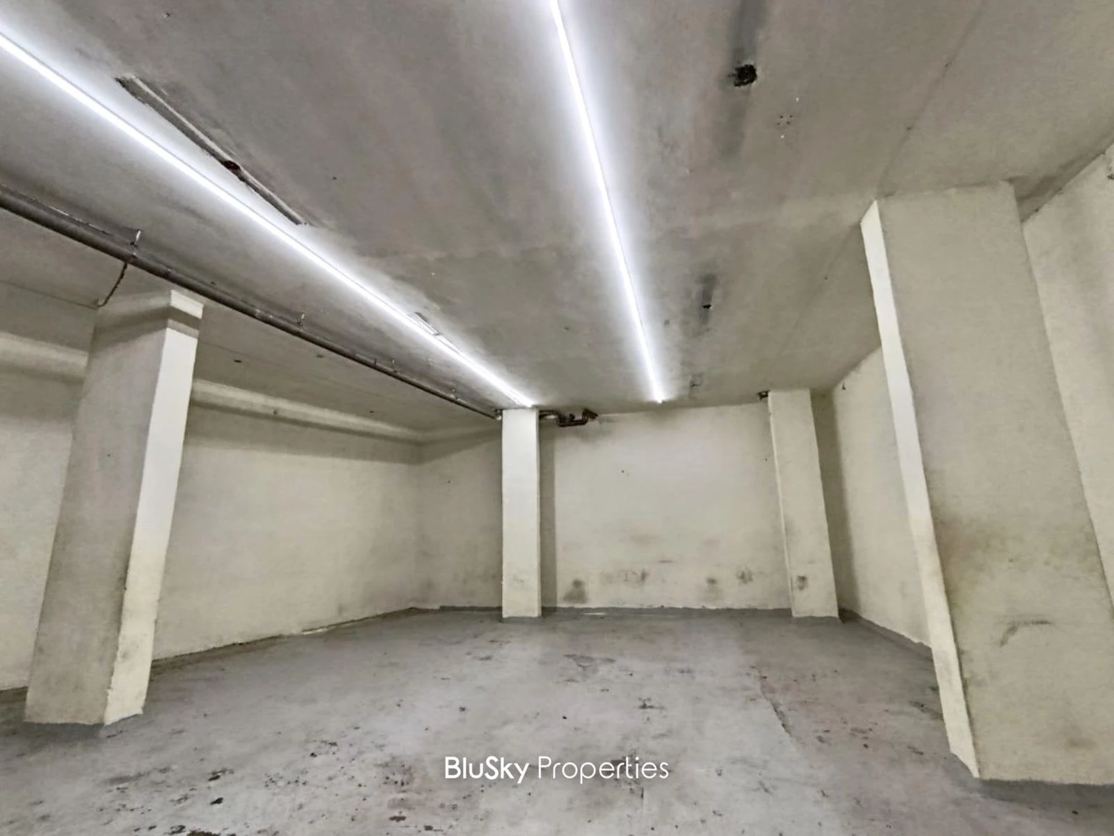 Warehouse 500m² for Rent in Naher Ibrahim — الصورة 3
