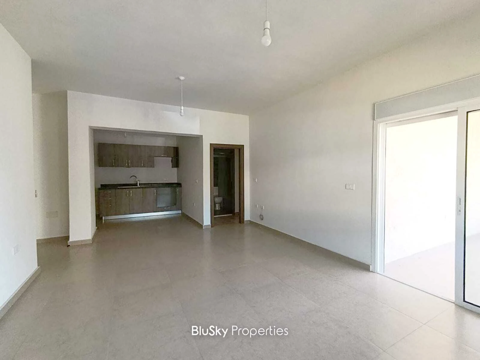 Apartment 90m² Sea View for Sale in Naher Ibrahim