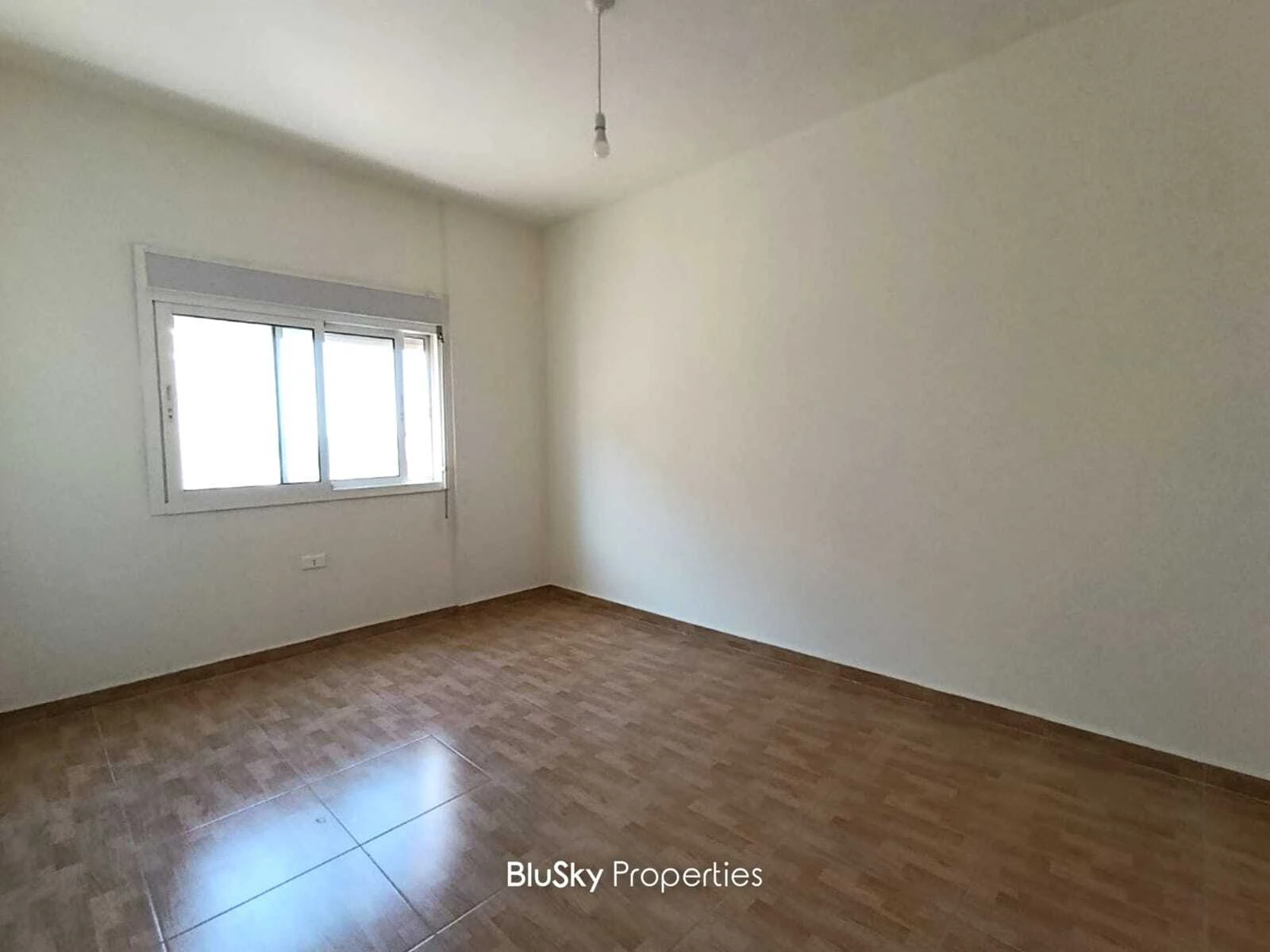 Apartment 90m² Sea View for Sale in Naher Ibrahim — photo 4