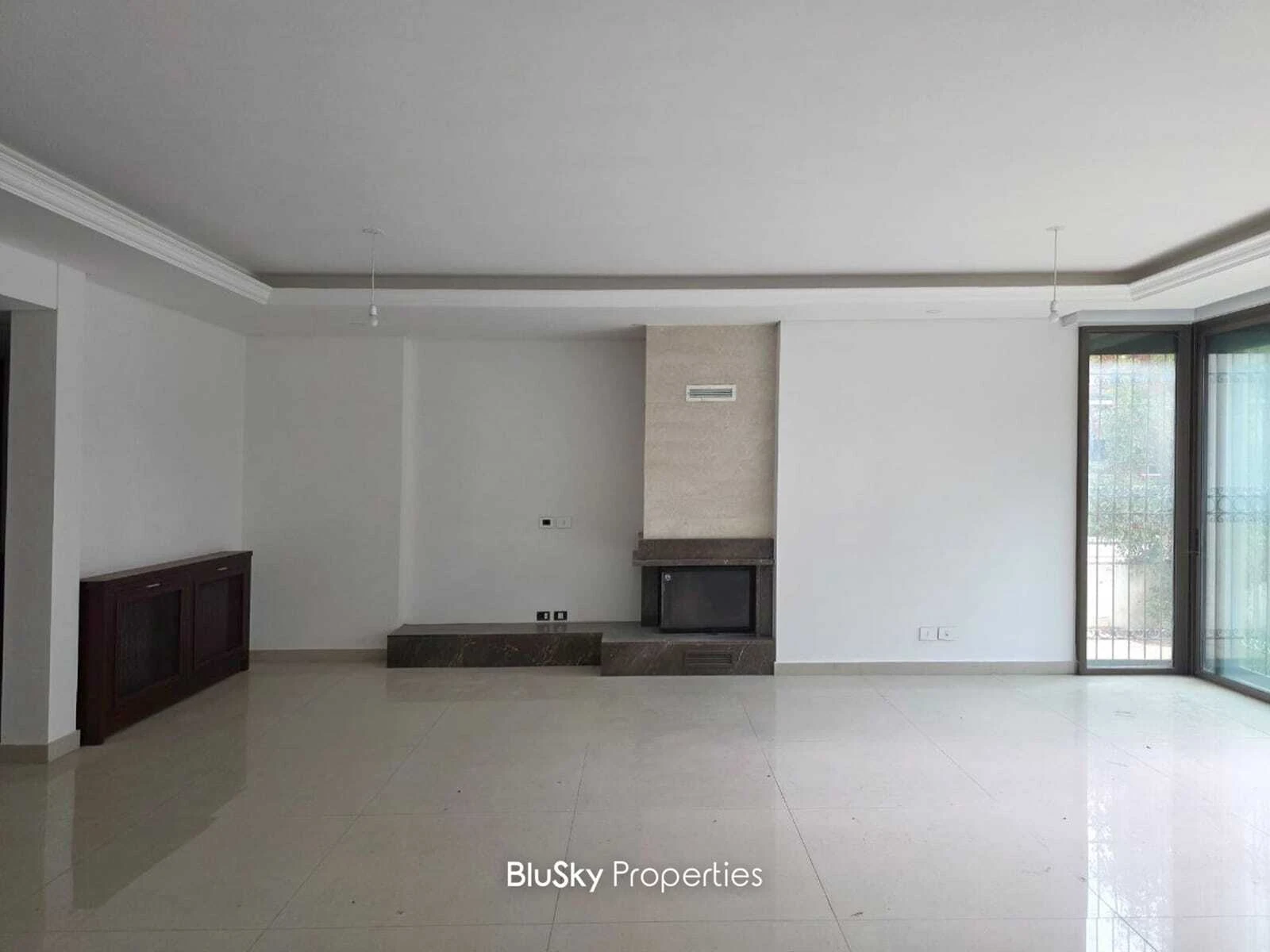 Apartment 220m² Garden for Sale in Ouyoun Broumana — الصورة 3