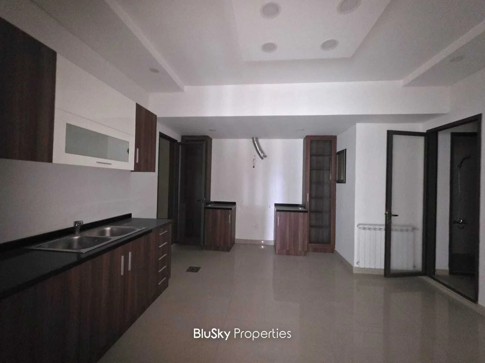 Apartment 220m² Garden for Sale in Ouyoun Broumana — الصورة 4