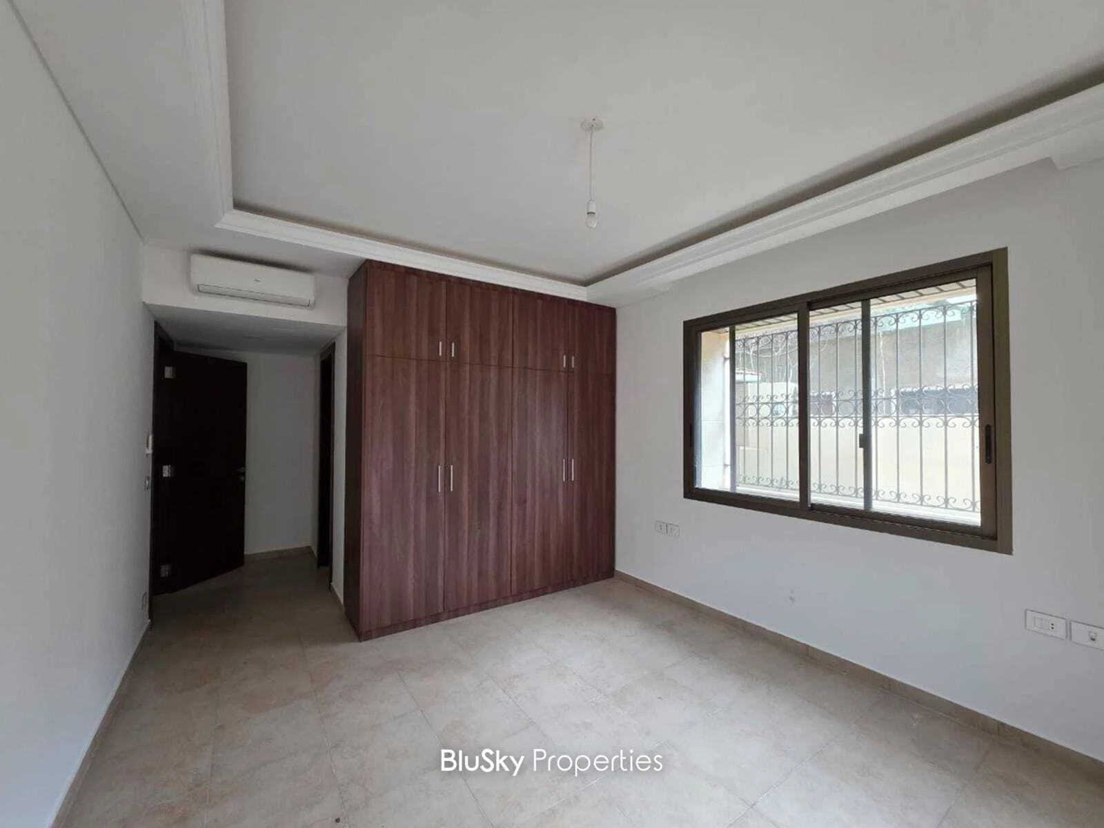 Apartment 220m² Garden for Sale in Ouyoun Broumana — الصورة 5