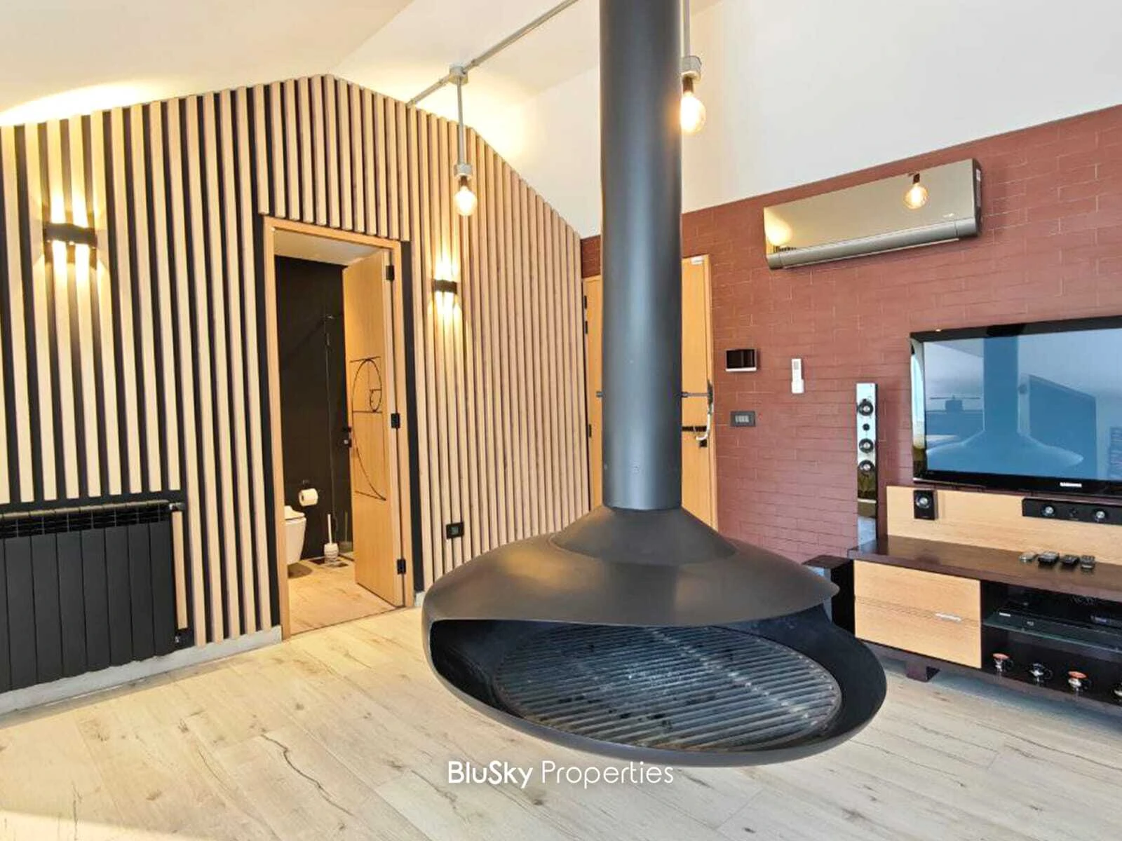 Apartment 240m² Terrace for Sale in Ouyoun Broumana — photo 3