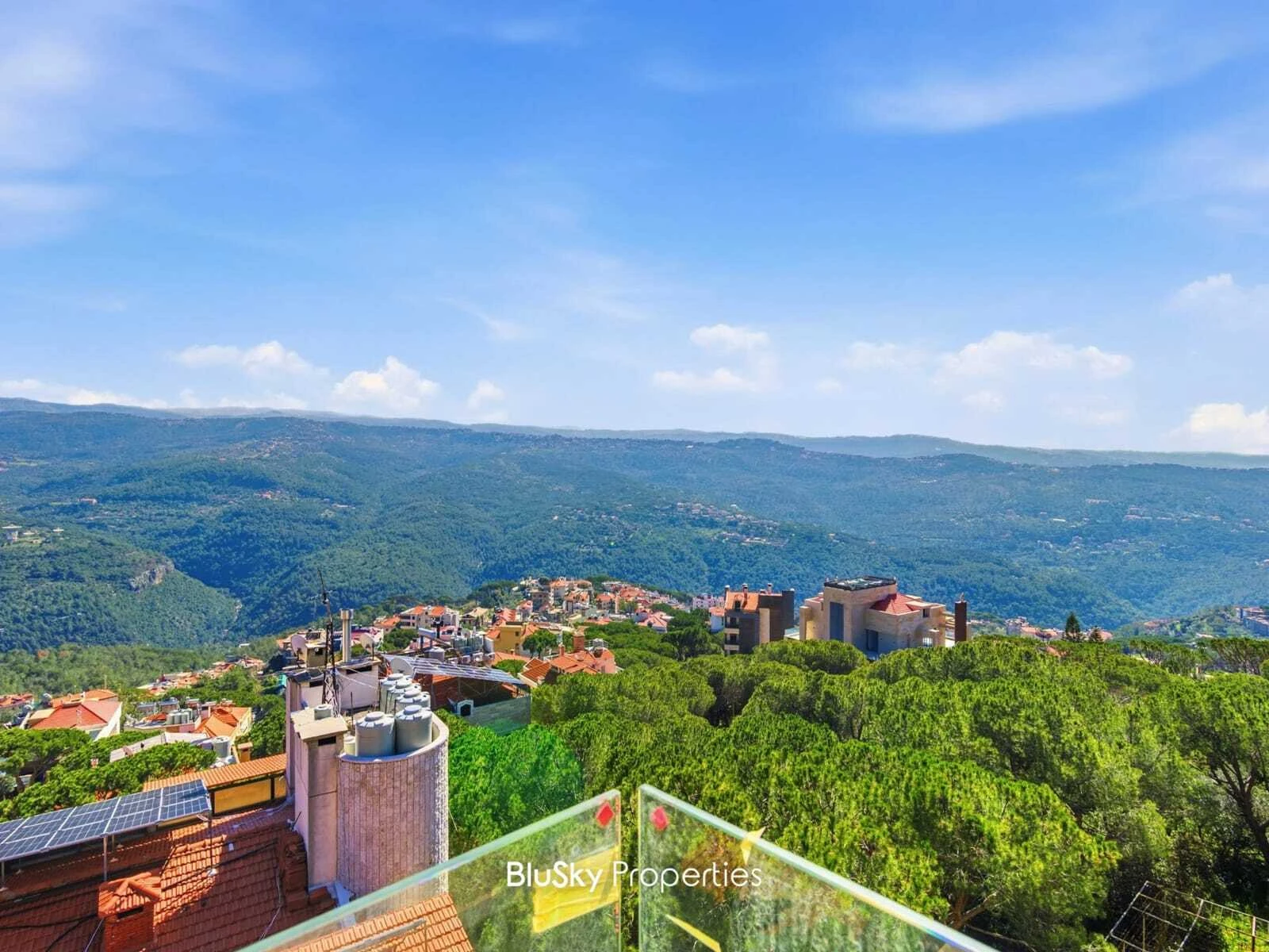 Apartment 275m² Mountain View for Sale in Ouyoun Broumana — الصورة 2