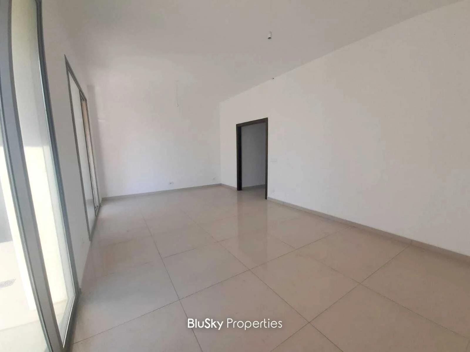 Apartment 150m² Garden for Sale in Okaibe — الصورة 4