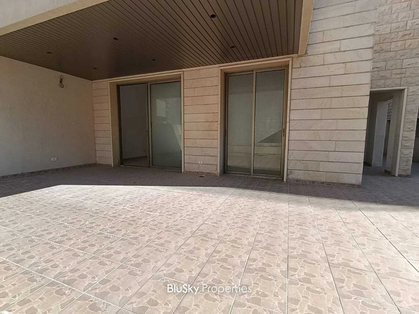 Apartment 150m² Terrace for Sale in Okaibe — photo 3