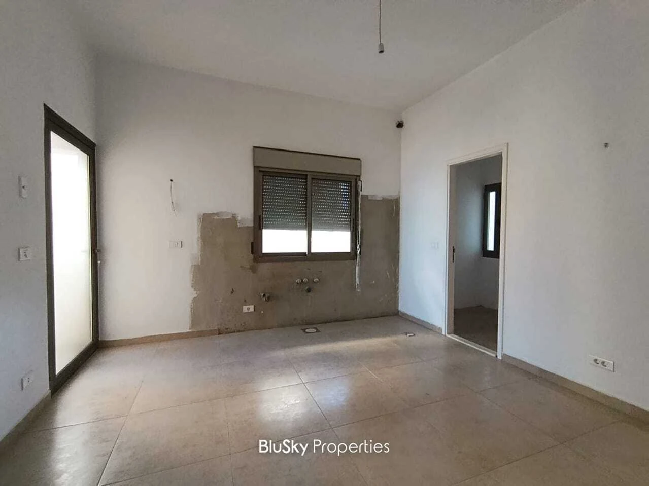 Apartment 162m² Garden for Sale in Okaibe — photo 4