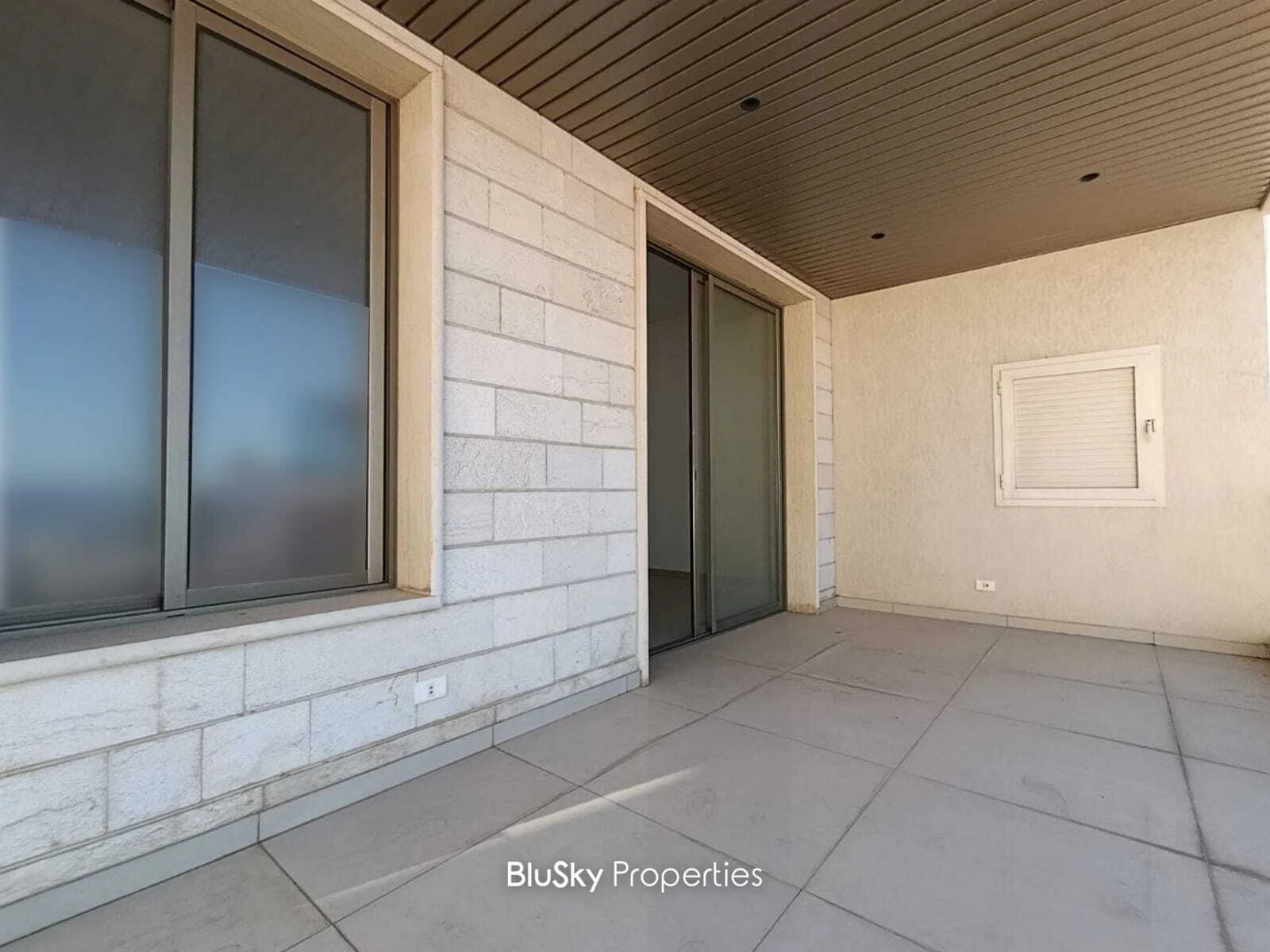 Duplex 280m² Sea View for Sale in Okaibe — photo 4