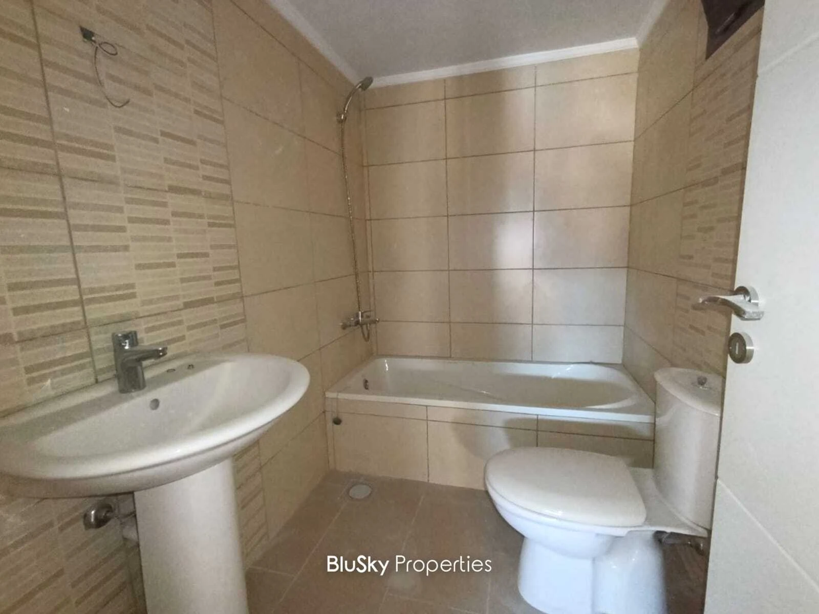 Duplex 280m² Sea View for Sale in Okaibe — photo 5