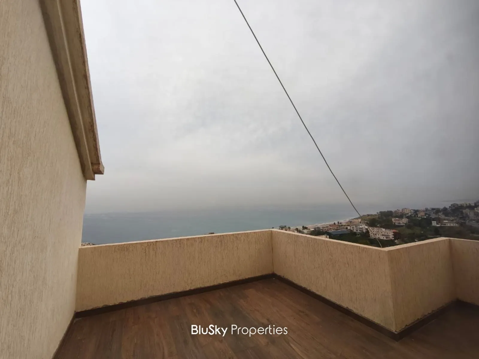 Duplex 300m² with Terrace for Sale or Rent in Okaibe — photo 2