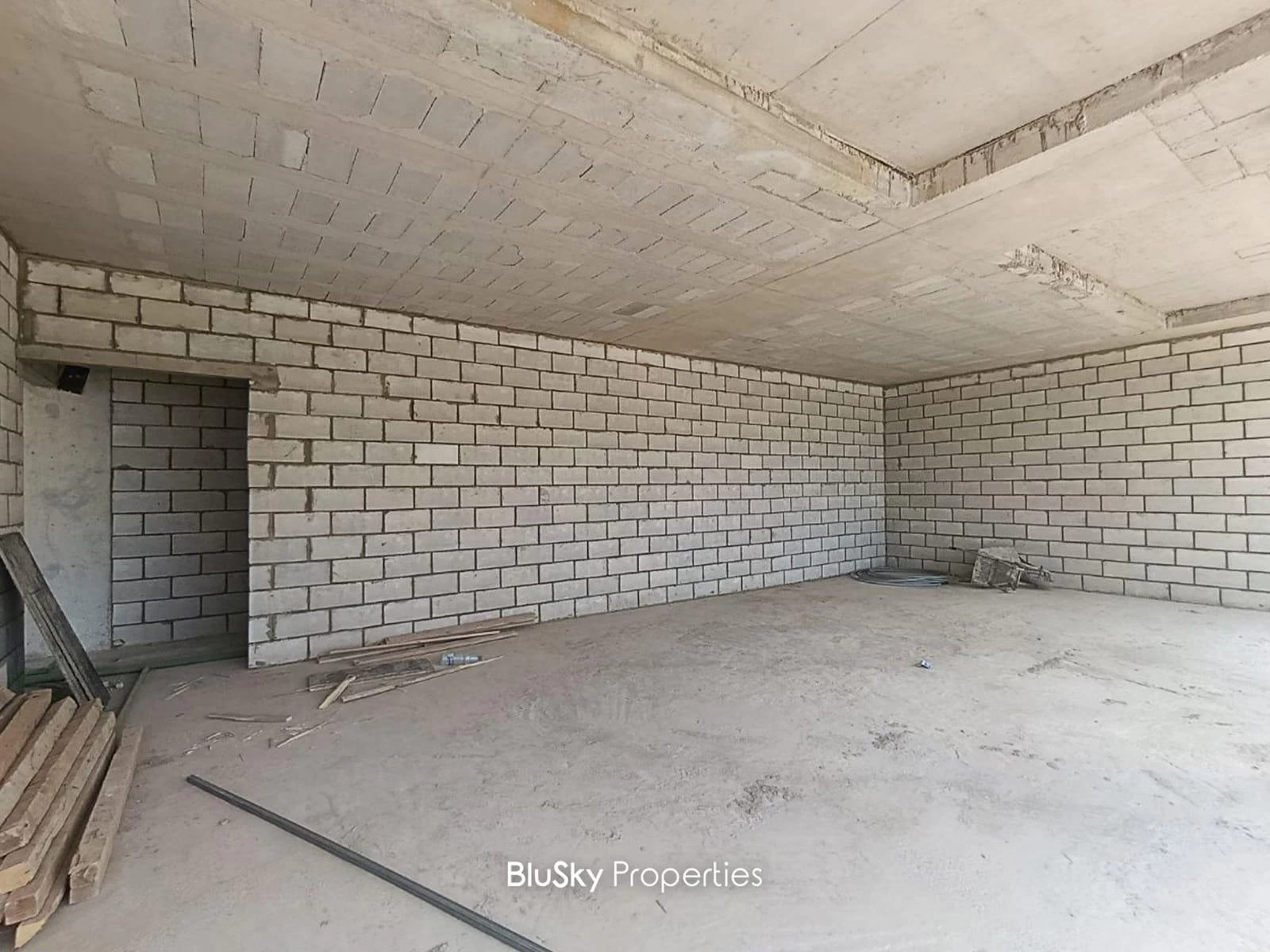Office 80m² for Rent in Oqaibe — الصورة 1